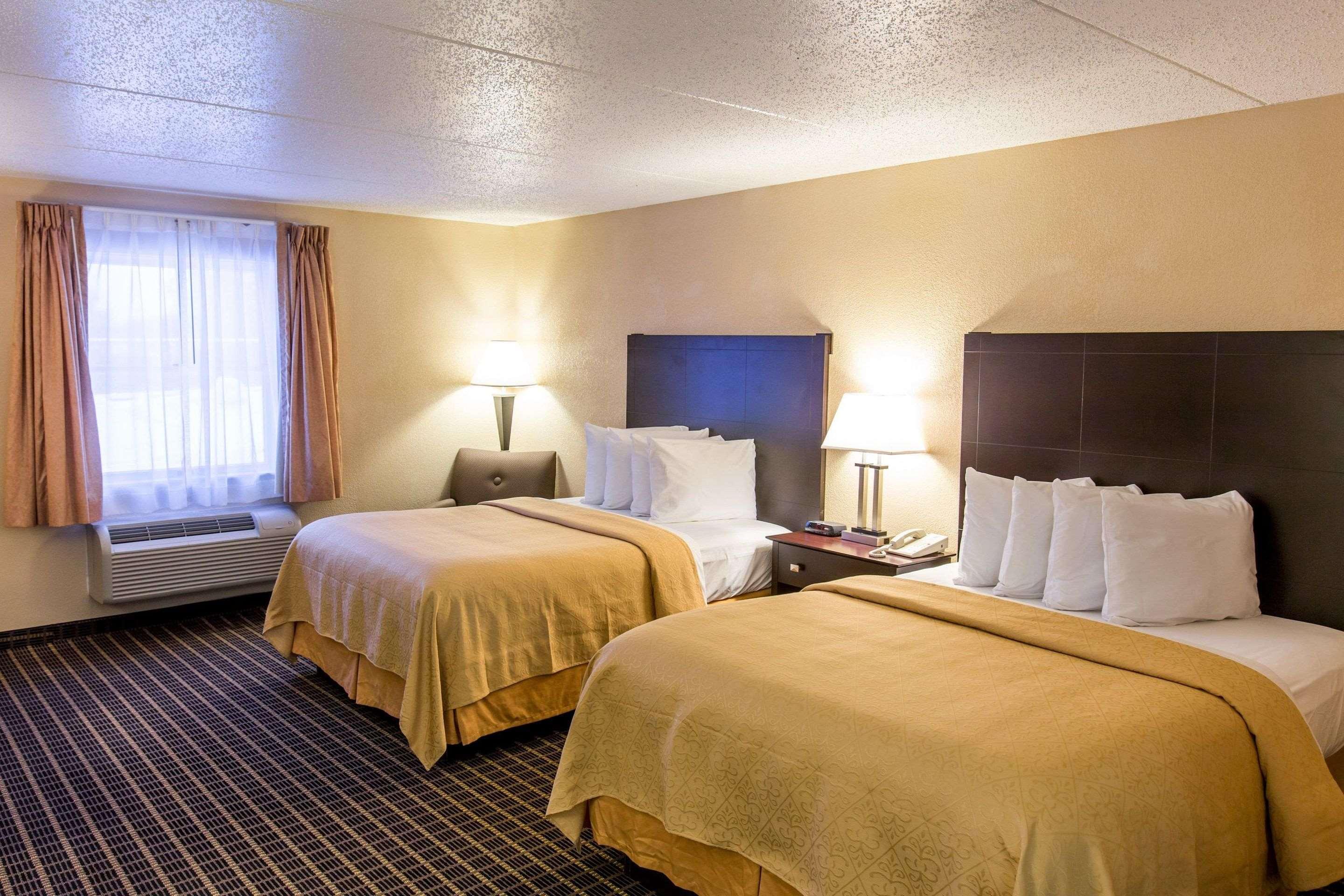 Quality Inn & Suites Big Rapids Near University Kültér fotó