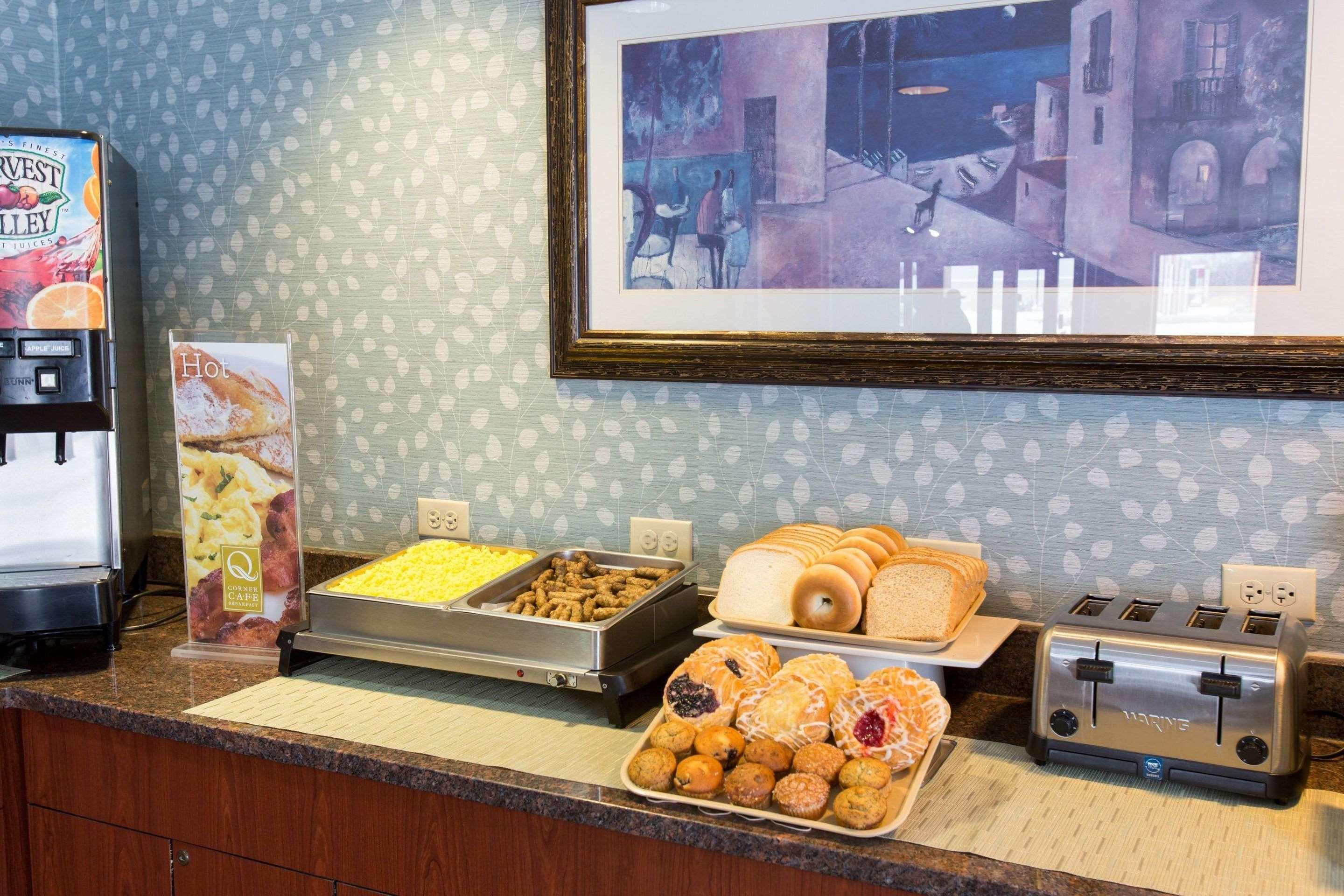 Quality Inn & Suites Big Rapids Near University Kültér fotó