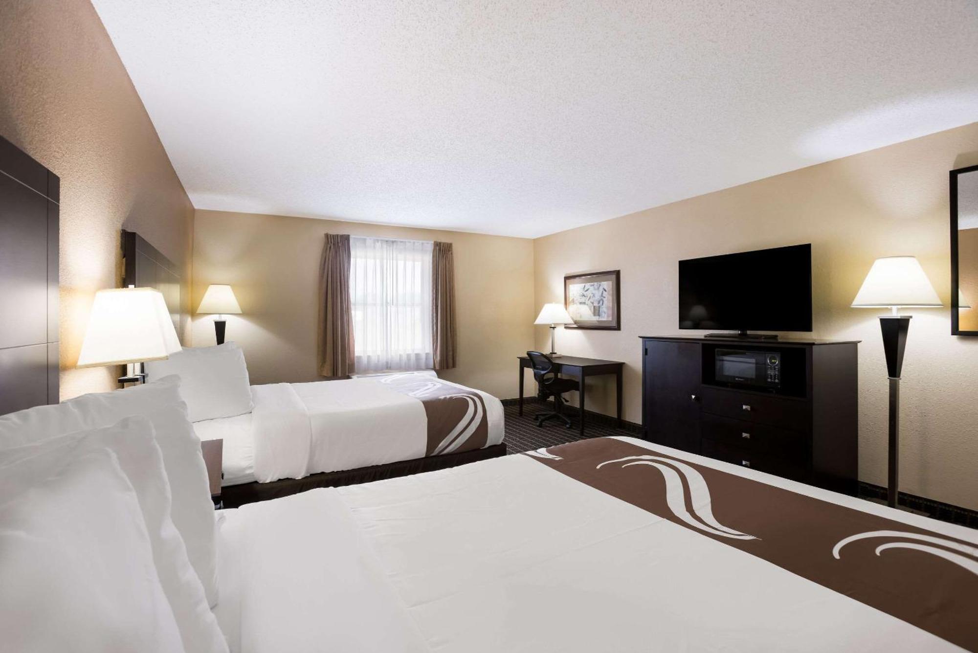 Quality Inn & Suites Big Rapids Near University Kültér fotó