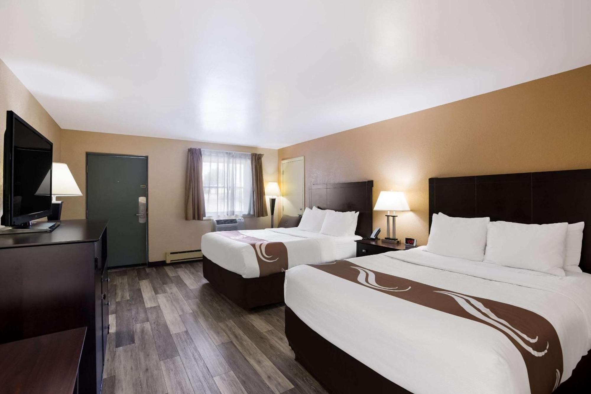 Quality Inn & Suites Big Rapids Near University Kültér fotó