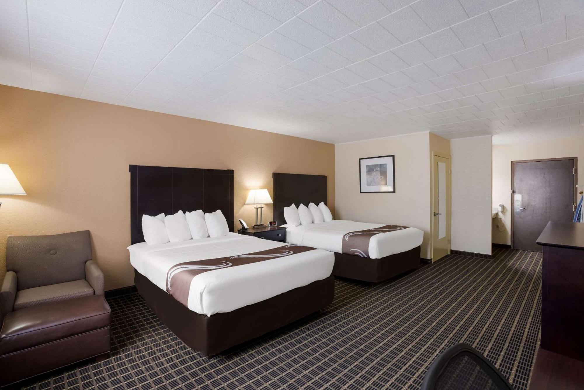 Quality Inn & Suites Big Rapids Near University Kültér fotó