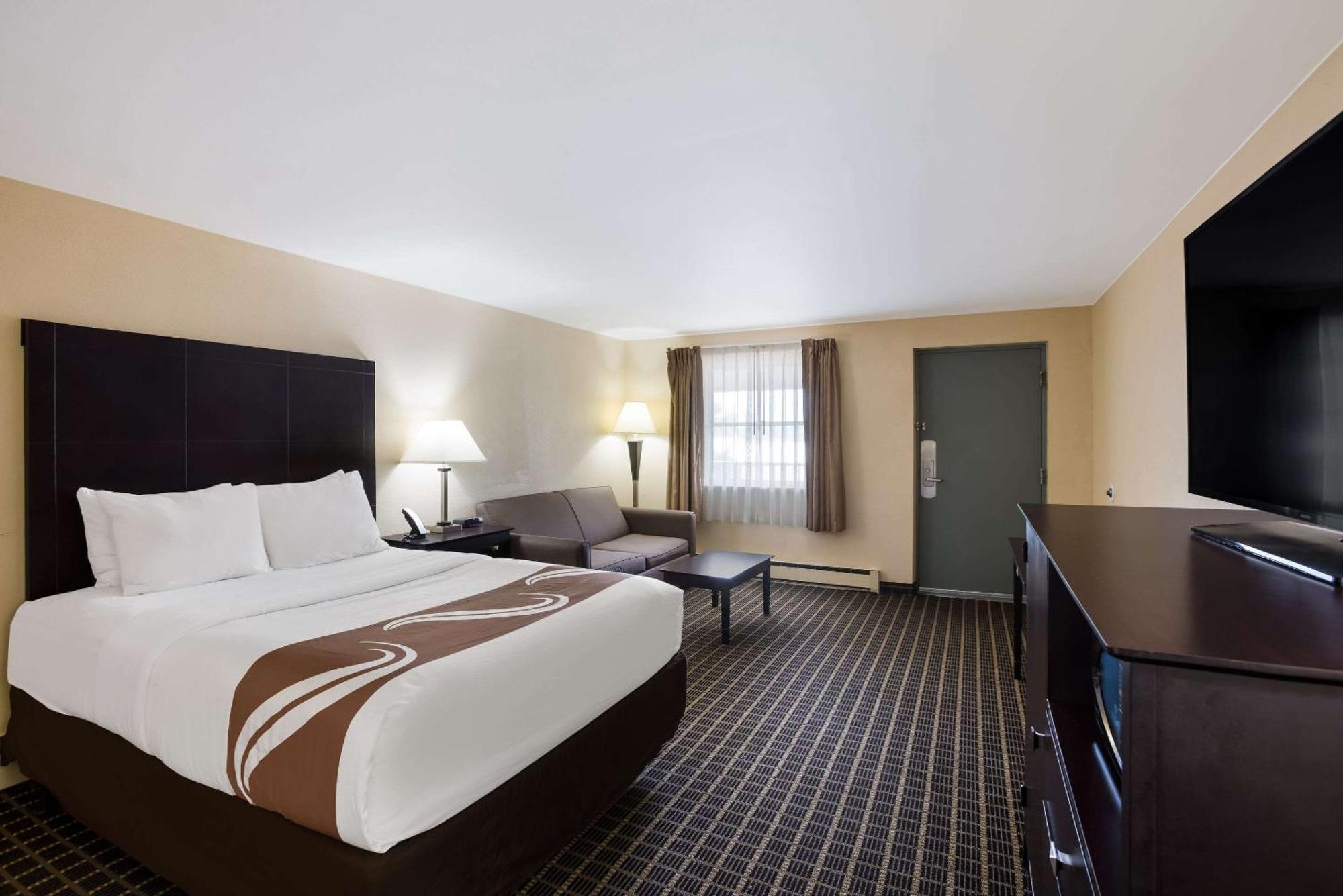 Quality Inn & Suites Big Rapids Near University Kültér fotó