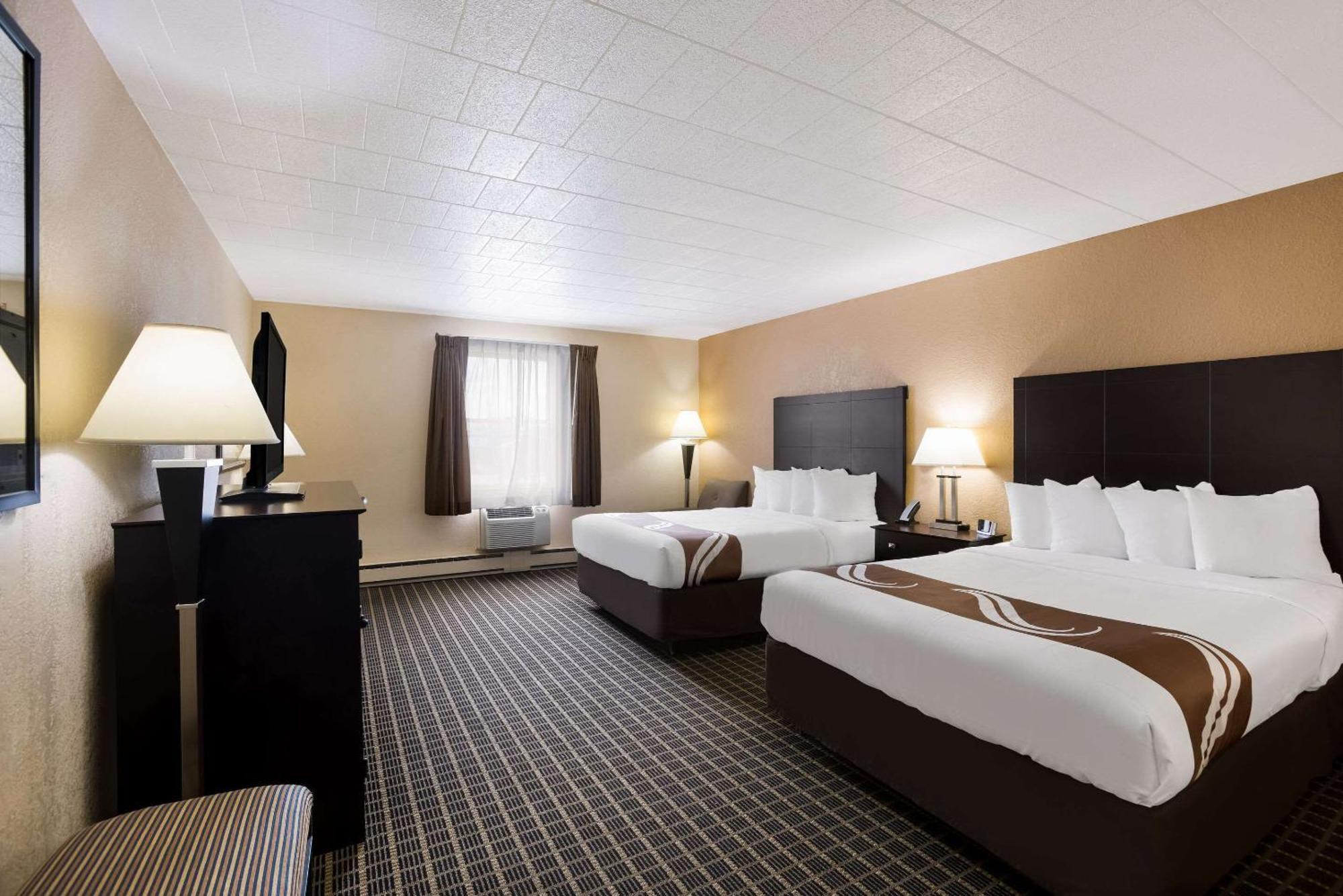 Quality Inn & Suites Big Rapids Near University Kültér fotó
